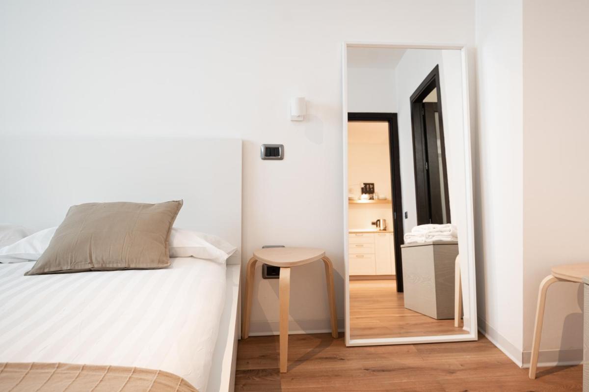 Watt House - Housity