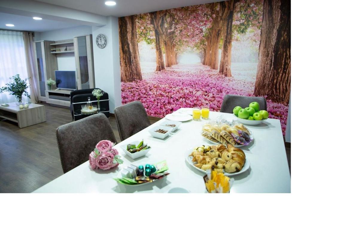 Suitetrails - LUXURY New Apartment CITY CENTRE & BEACH, Alicante