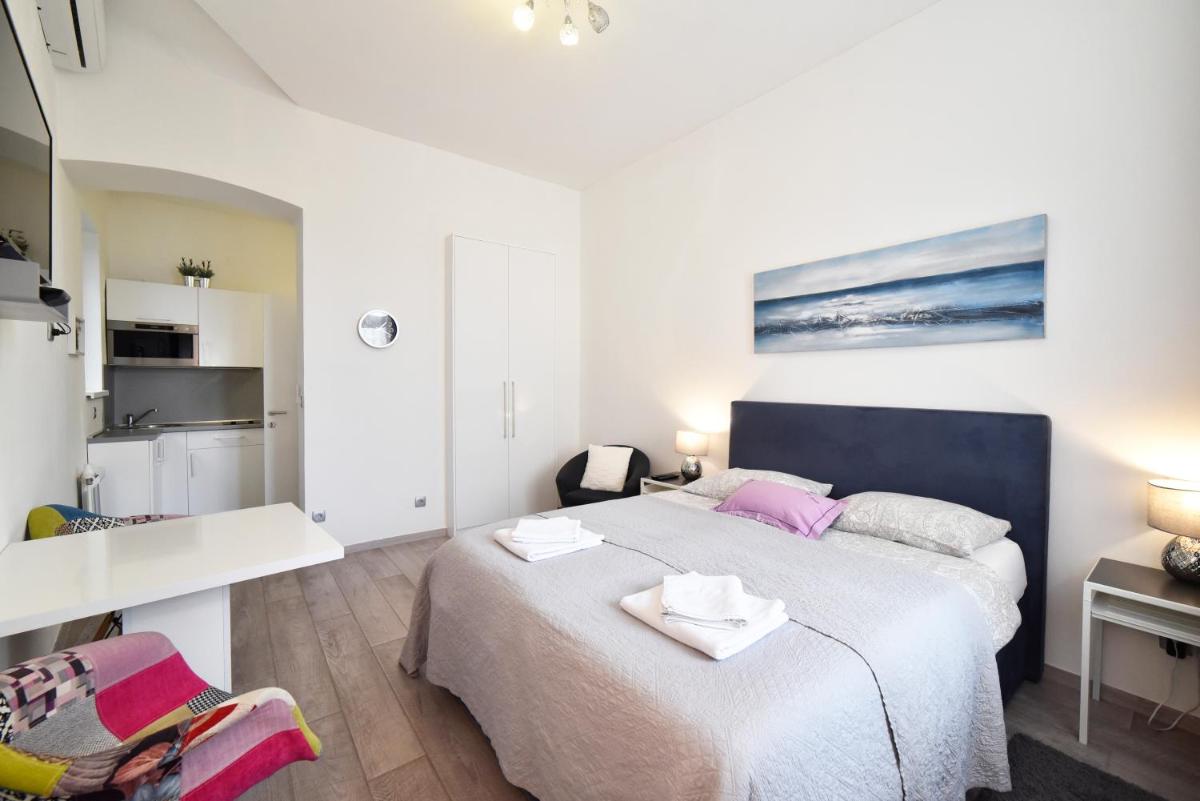 Deluxe Apartments Ria - Housity