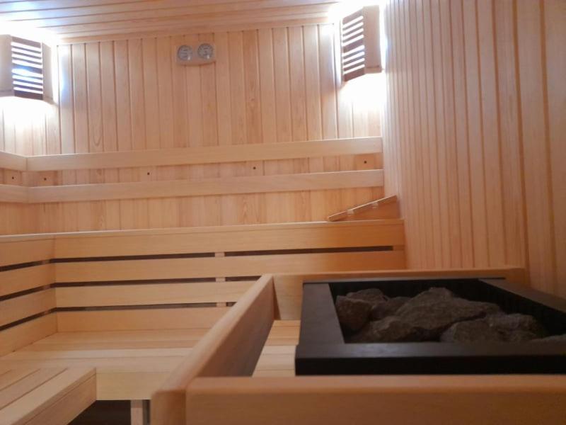 Eco Hotel Momata - Housity