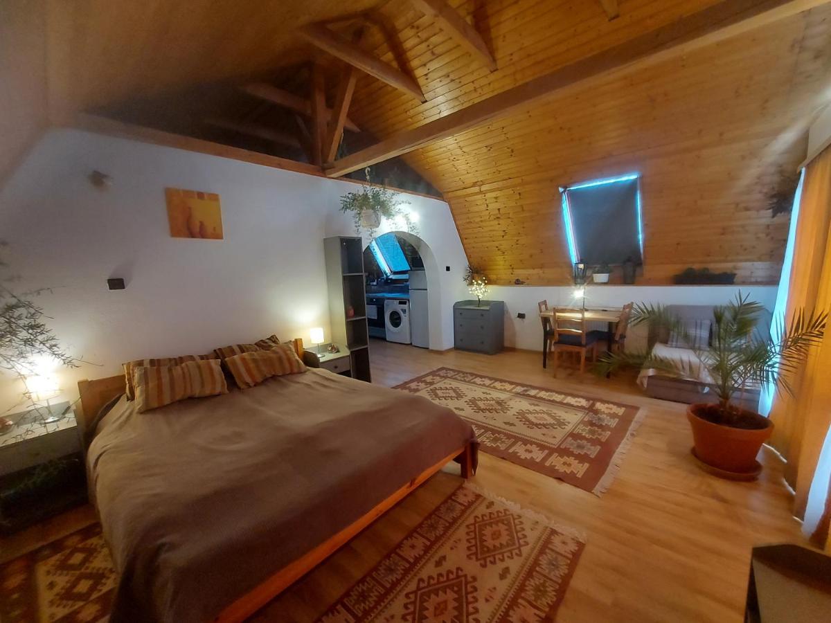 Attila-Apartman Budaörs - Housity
