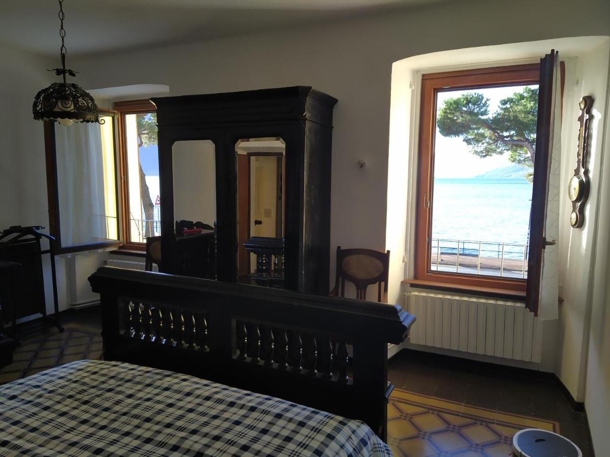 Casa d'epoca fronte lago a Domaso lago di Como - Hizvo