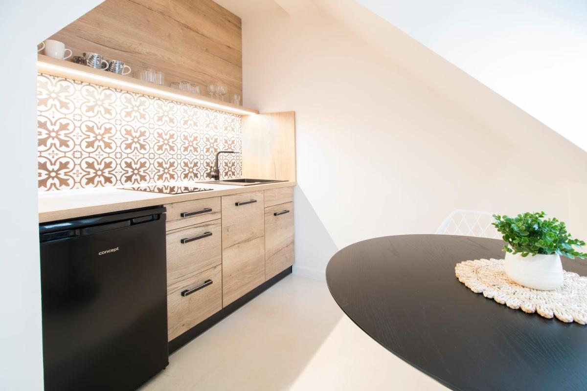 U Zlaté hvězdy apartmán Jungmann - Housity