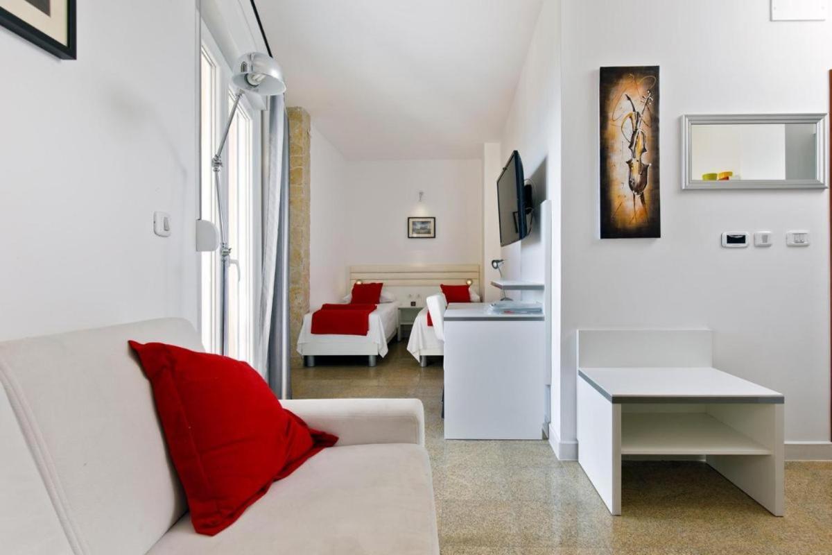 Ark Beach Apartment - Rabbit - Housity