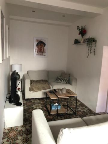 Maison Chezanne - Housity