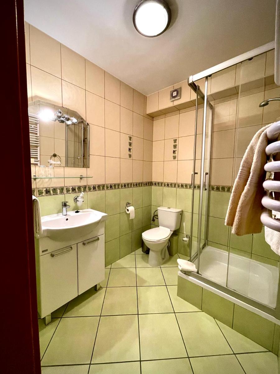 Hotel Dowhań - Housity
