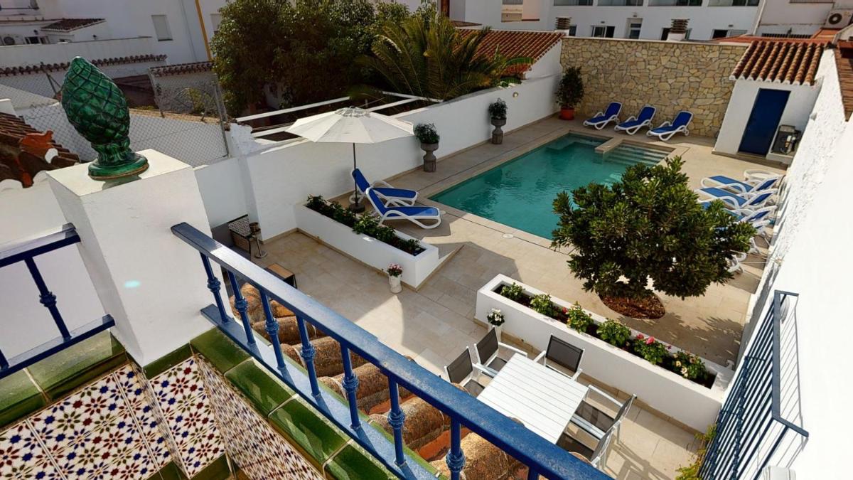 Luxury 5 Bed House private pool and Sea View Nerja - Housity