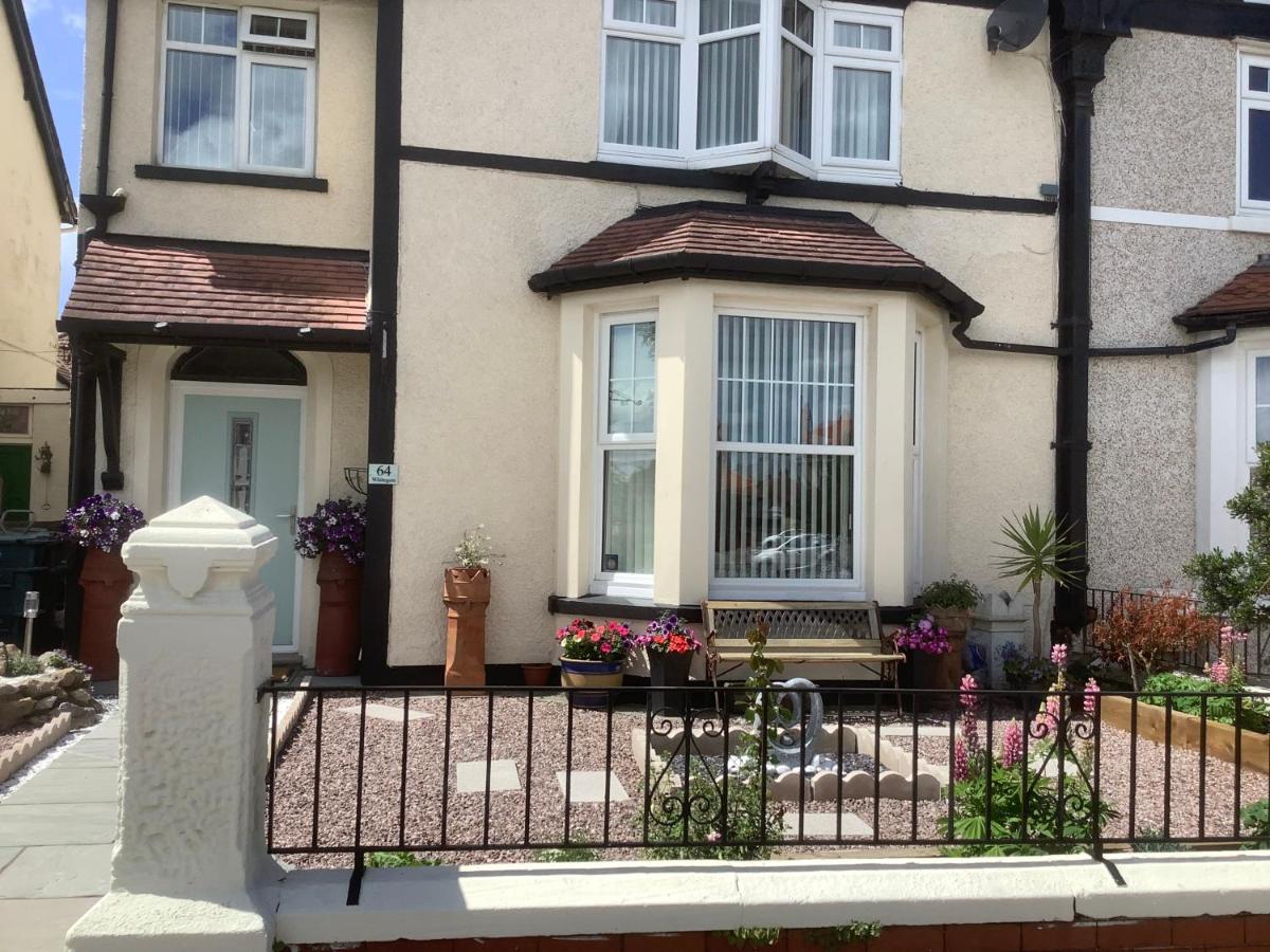 Whitegate 1st floor Apartment - Housity