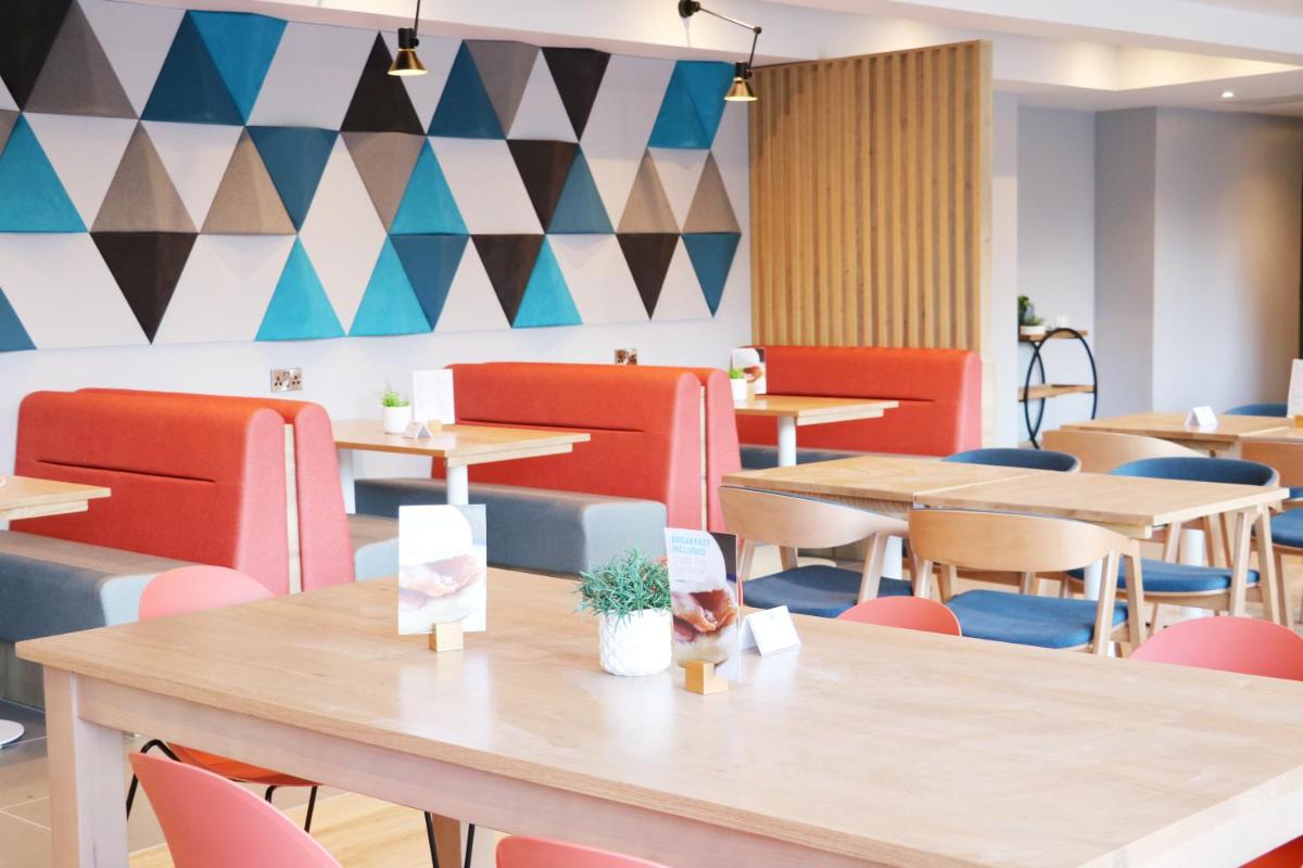 Holiday Inn Express, Chester Racecourse by IHG - Hizvo