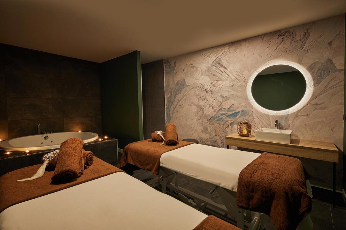 Spa o instalaciones de bienestar en Dreams Lanzarote Playa Dorada Resort & Spa