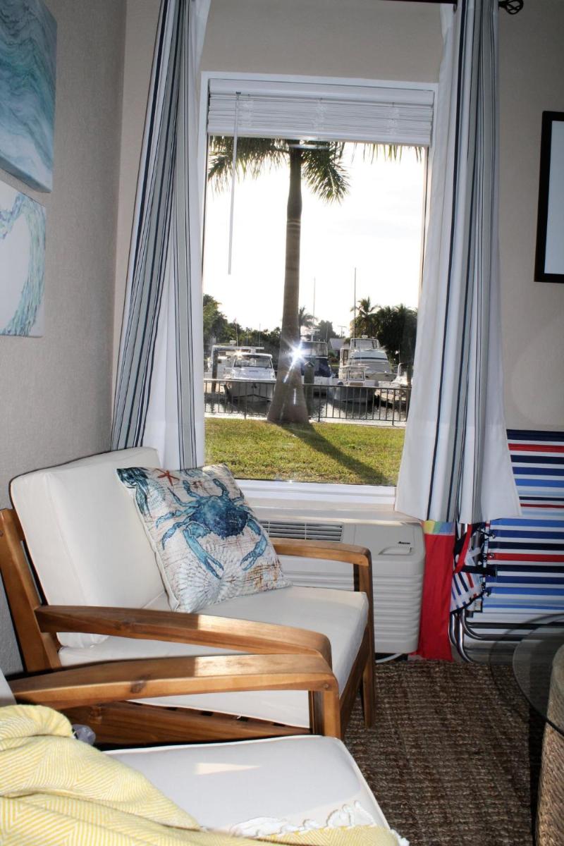 Bay Mariner - Gorgeous water front condo! - Housity