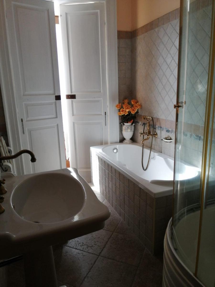 PALAZZO STILLITANO Classificazione 3 SORRISI - Housity