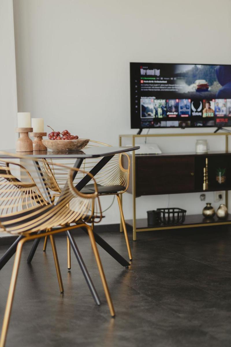 Hohes Apartment mit Weitblick über Augsburg - Housity