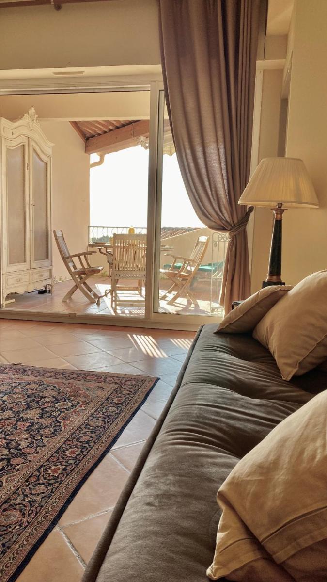 Hameau des amandiers-vue mer & golf - Housity