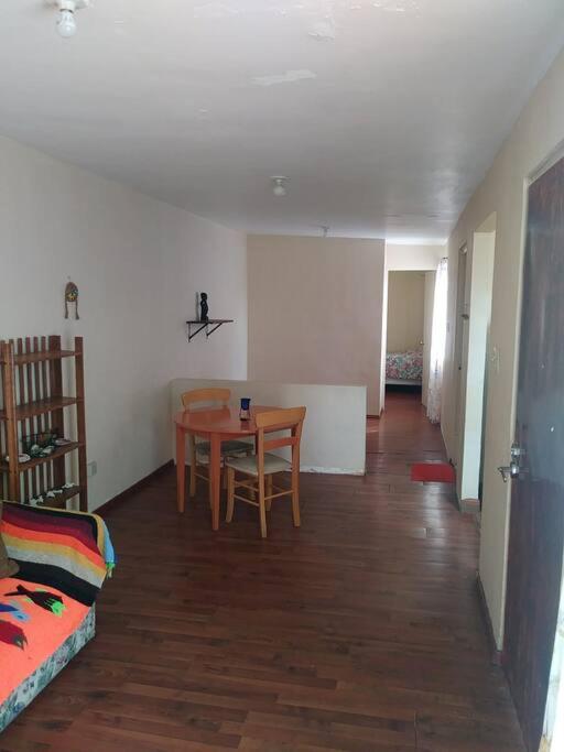 Simple house for vacations or weekends one mounth - Housity