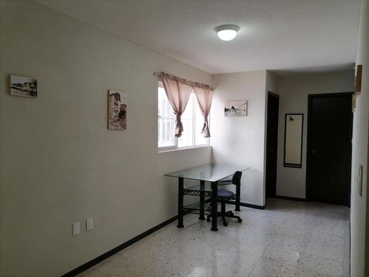 Amplio Departamento, Seguridad, Ubicacion Pb - Housity