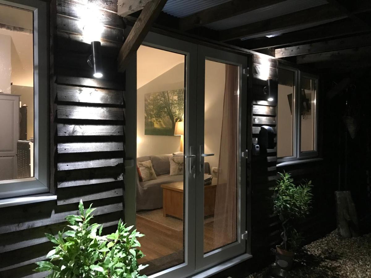 Hillview Lodge - Housity