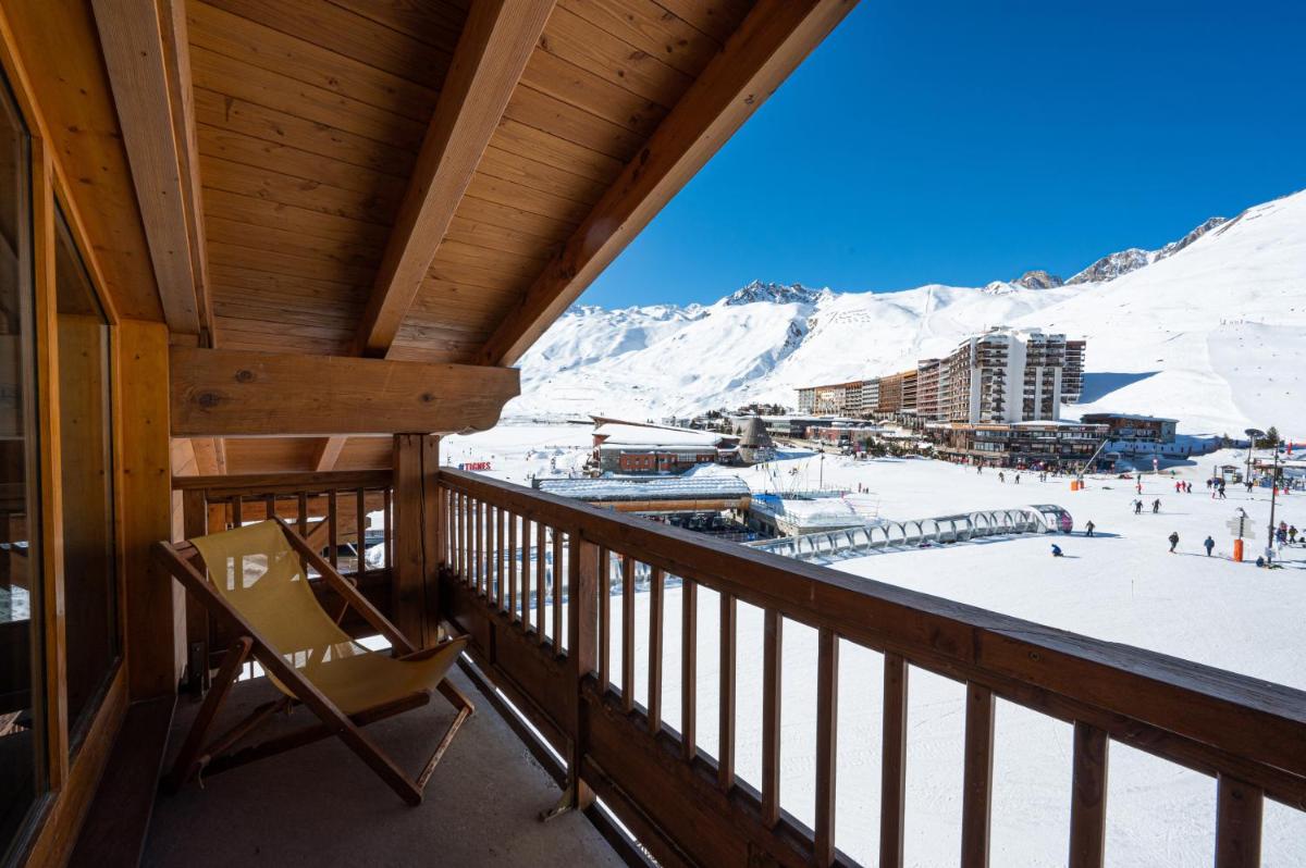 Vue générale sur la montagne ou vue sur la montagne depuis l'hôtel