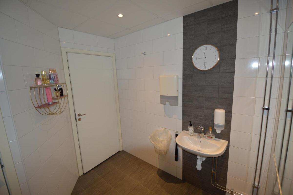 Hotell Gästis Tierp - Housity