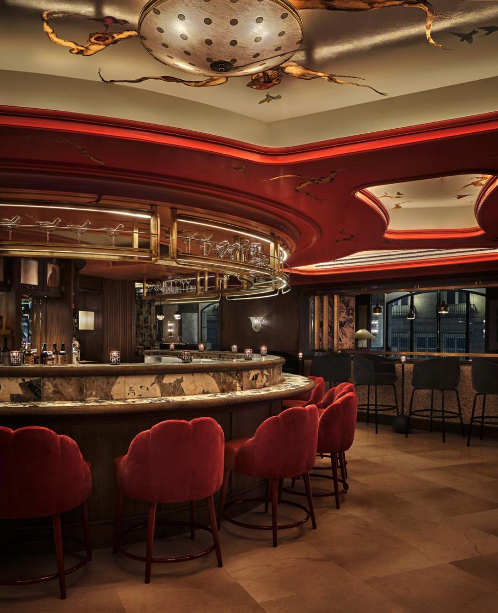 Un restaurante o sitio para comer en Four Seasons Hotel Madrid
