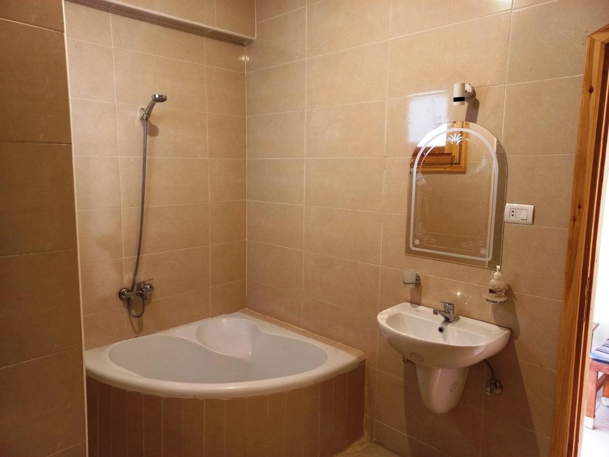 Embrace Guest House - Housity