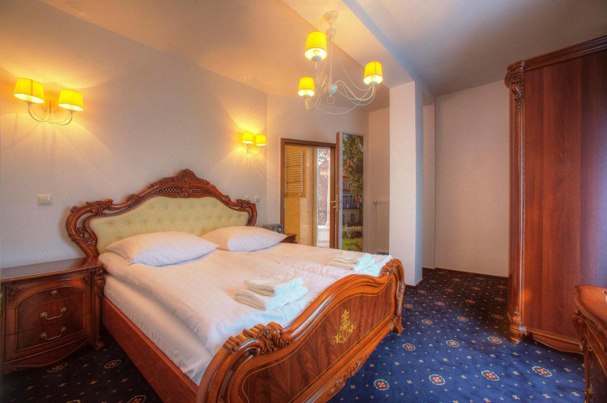 Hotel ?a?cut - Housity
