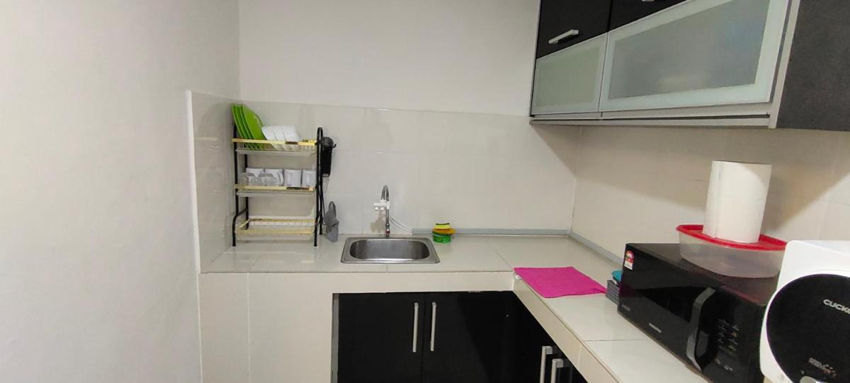 Niknoor Homestay Dviana Wakaf Che Yeh - Housity