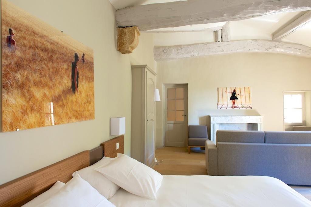 Hôtel & Restaurant de charme - La Bégude Saint-Pierre - Housity
