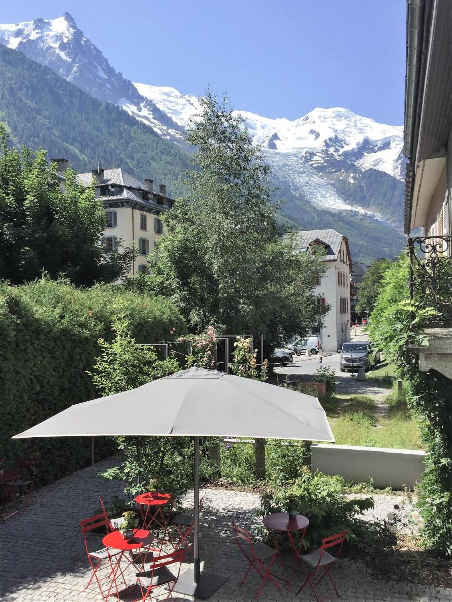 Vue générale sur la montagne ou vue sur la montagne depuis l'hôtel