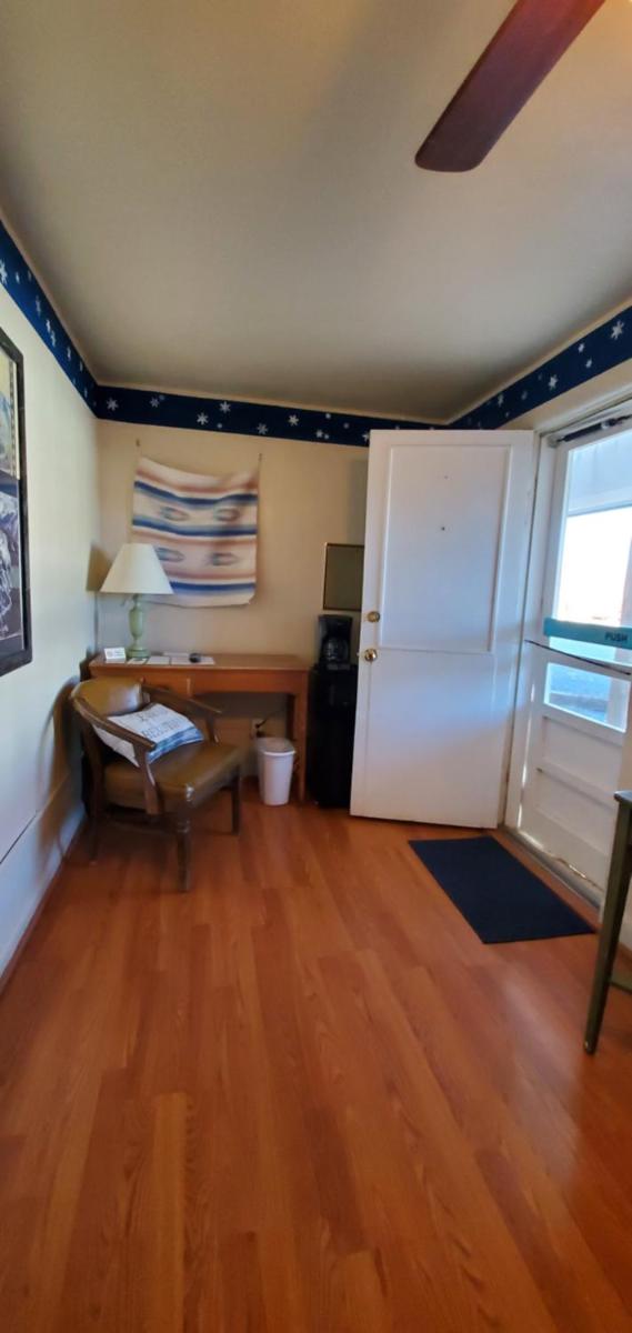 Cimarron Inn & RV Park - Housity