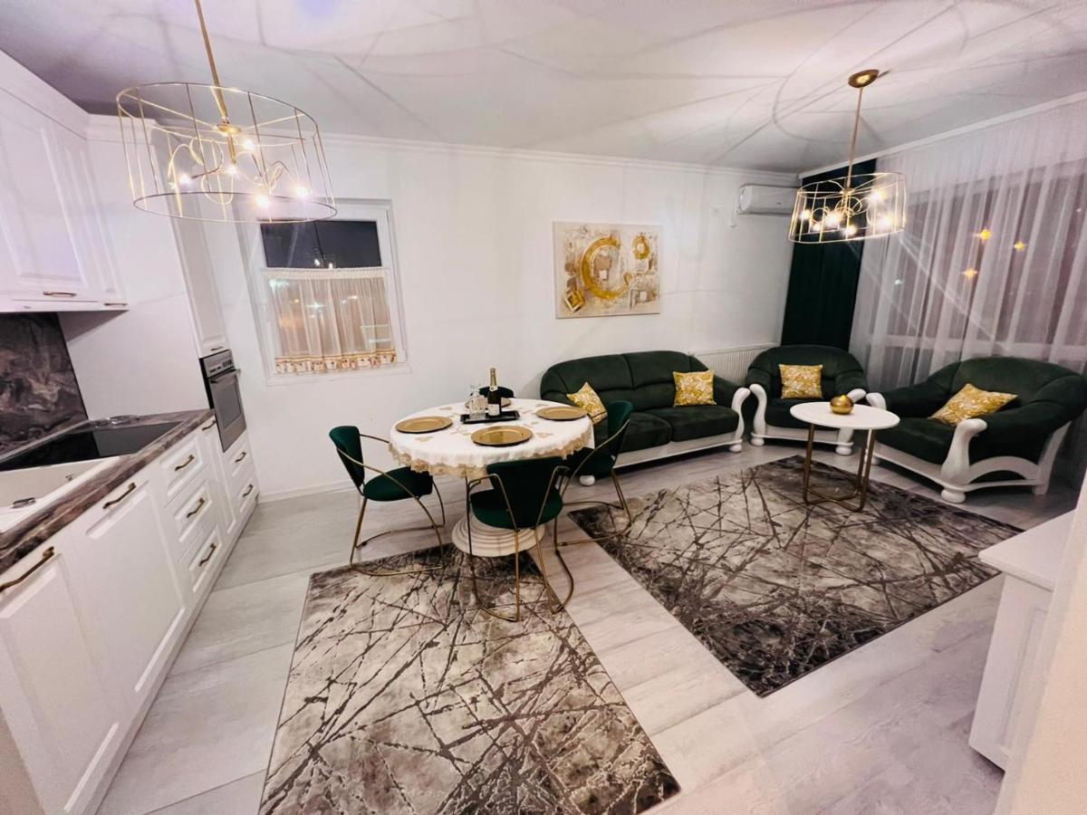 Apartament Larysse - Housity