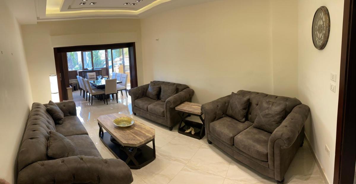 3-bedroom Ground floor house with indoor fireplace - Housity
