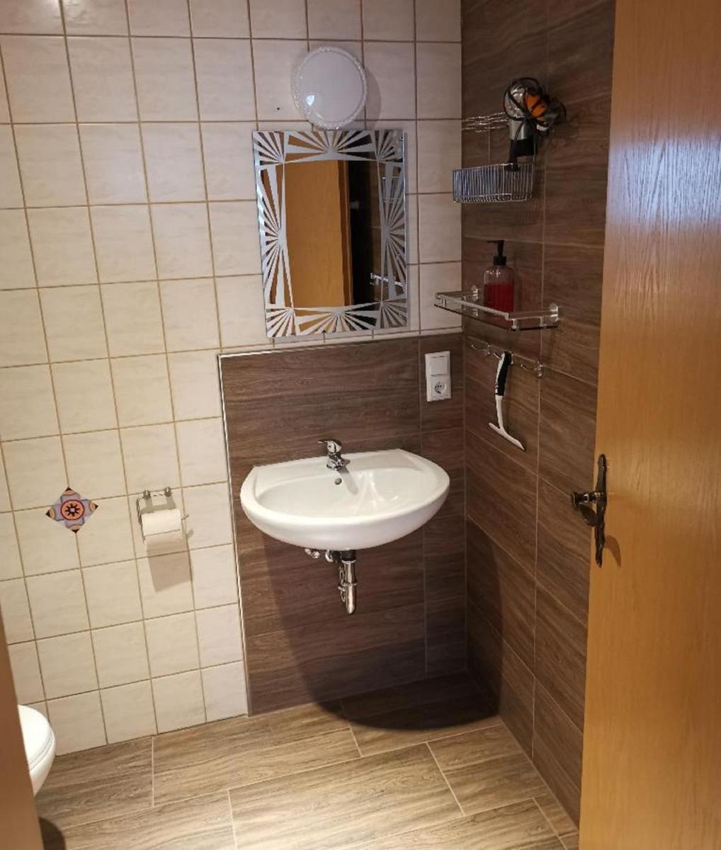 Pension Hüttendorf 49 gradnord - Housity