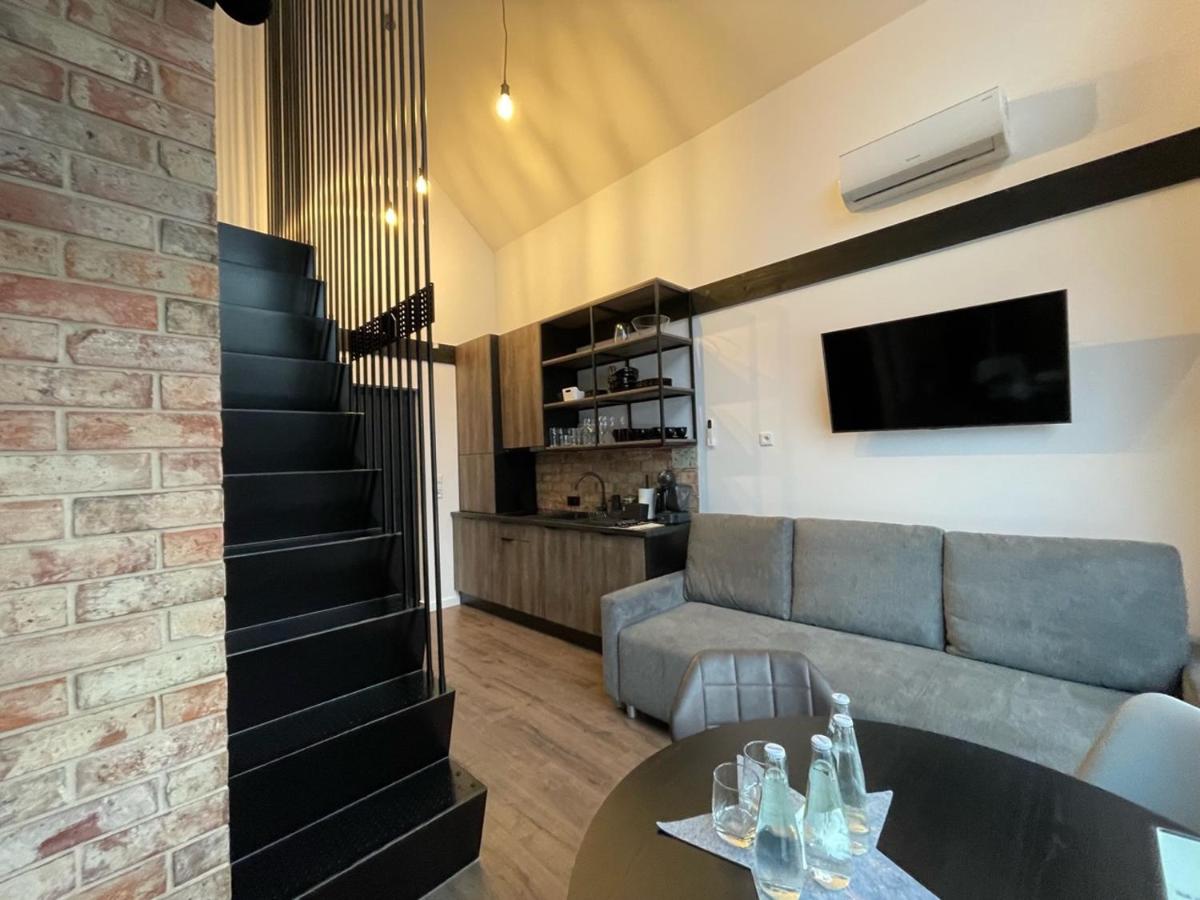 Czarna Chata Luxury Resort - Housity