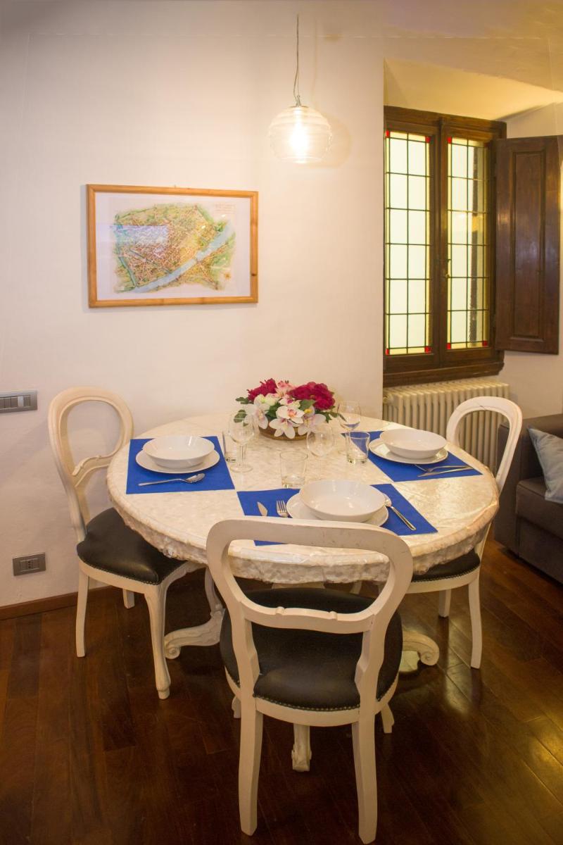 Old Convent in Via De Neri - Housity