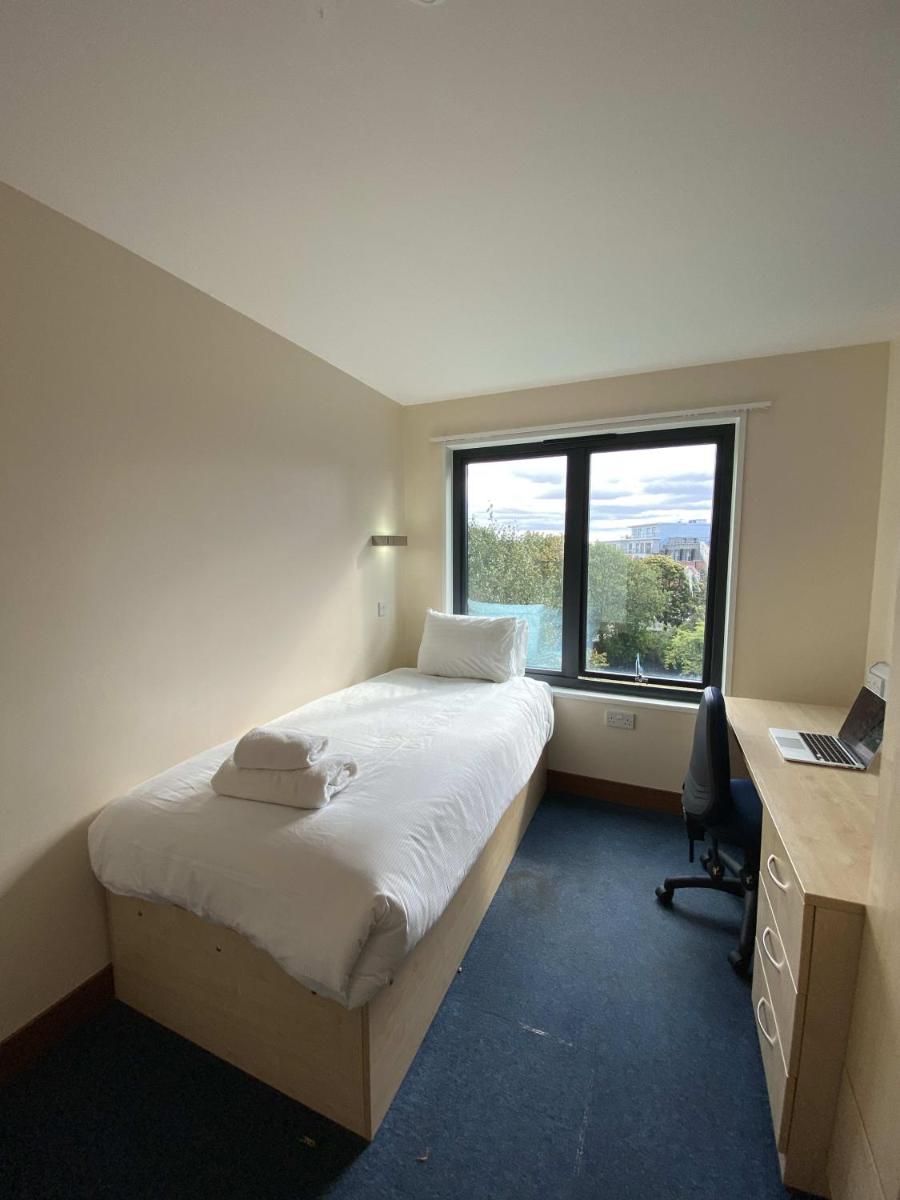 Sansome Hall Worcester 10 Bedroom Cluster Flat - Housity