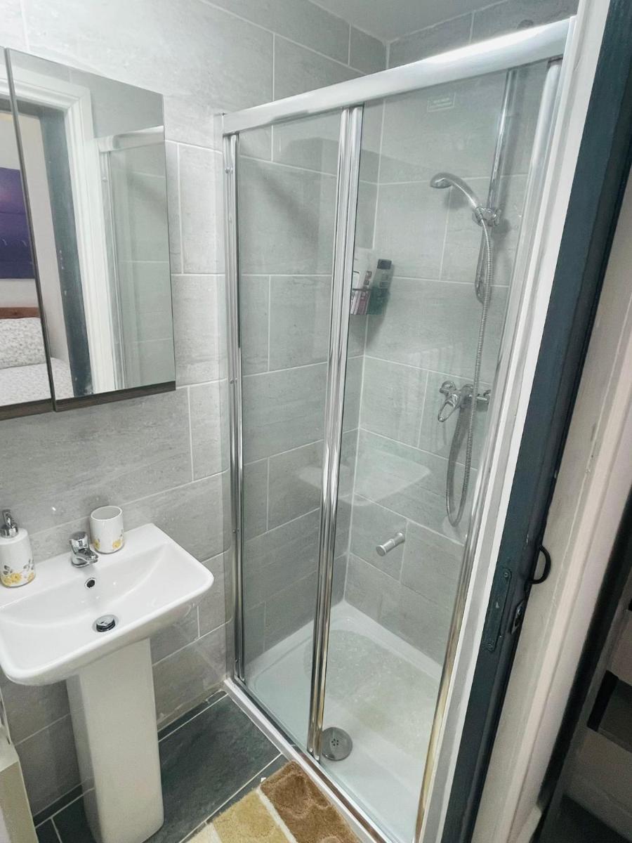 Femros Cosy one bed apt,12mins to Birmingham city ctr - Housity