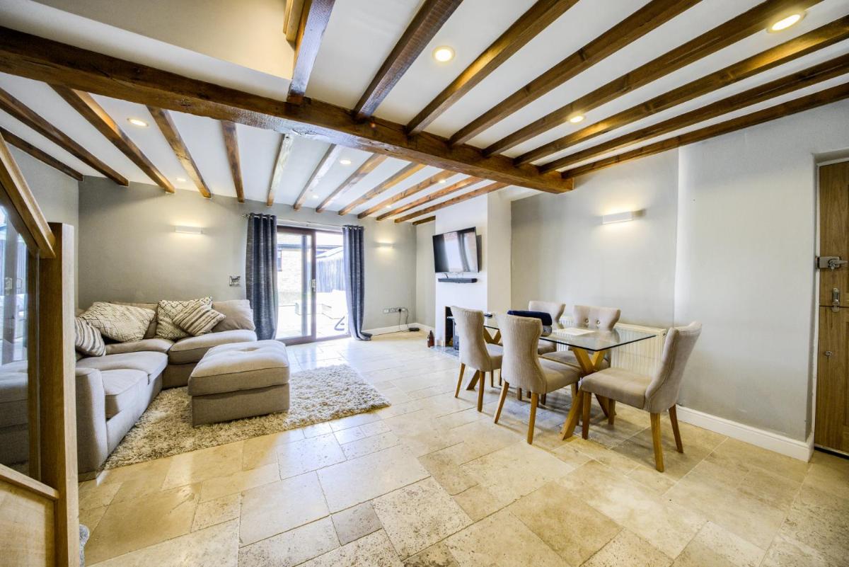 The Cottage - Housity