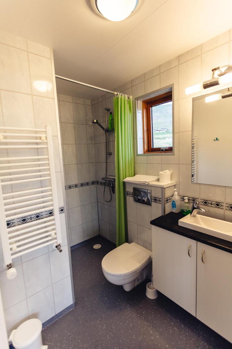 Björkin – Cozy Cabin with excellent view - Housity