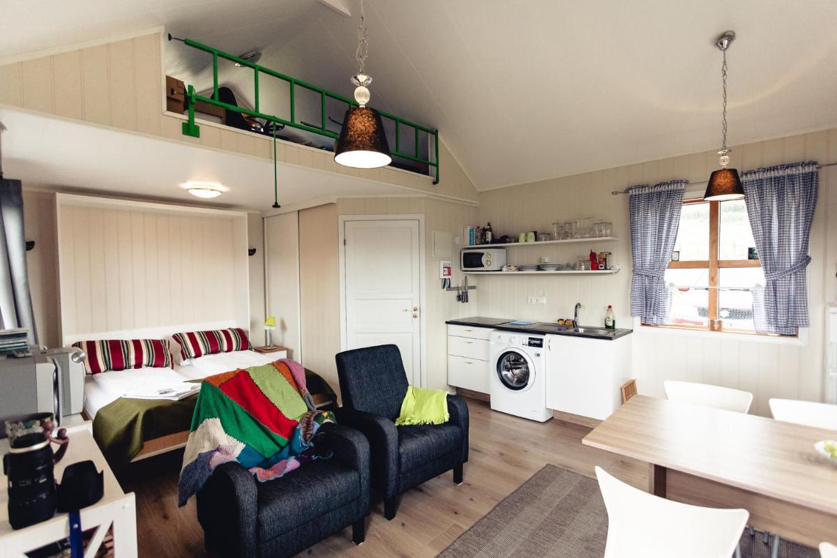 Björkin – Cozy Cabin with excellent view - Housity