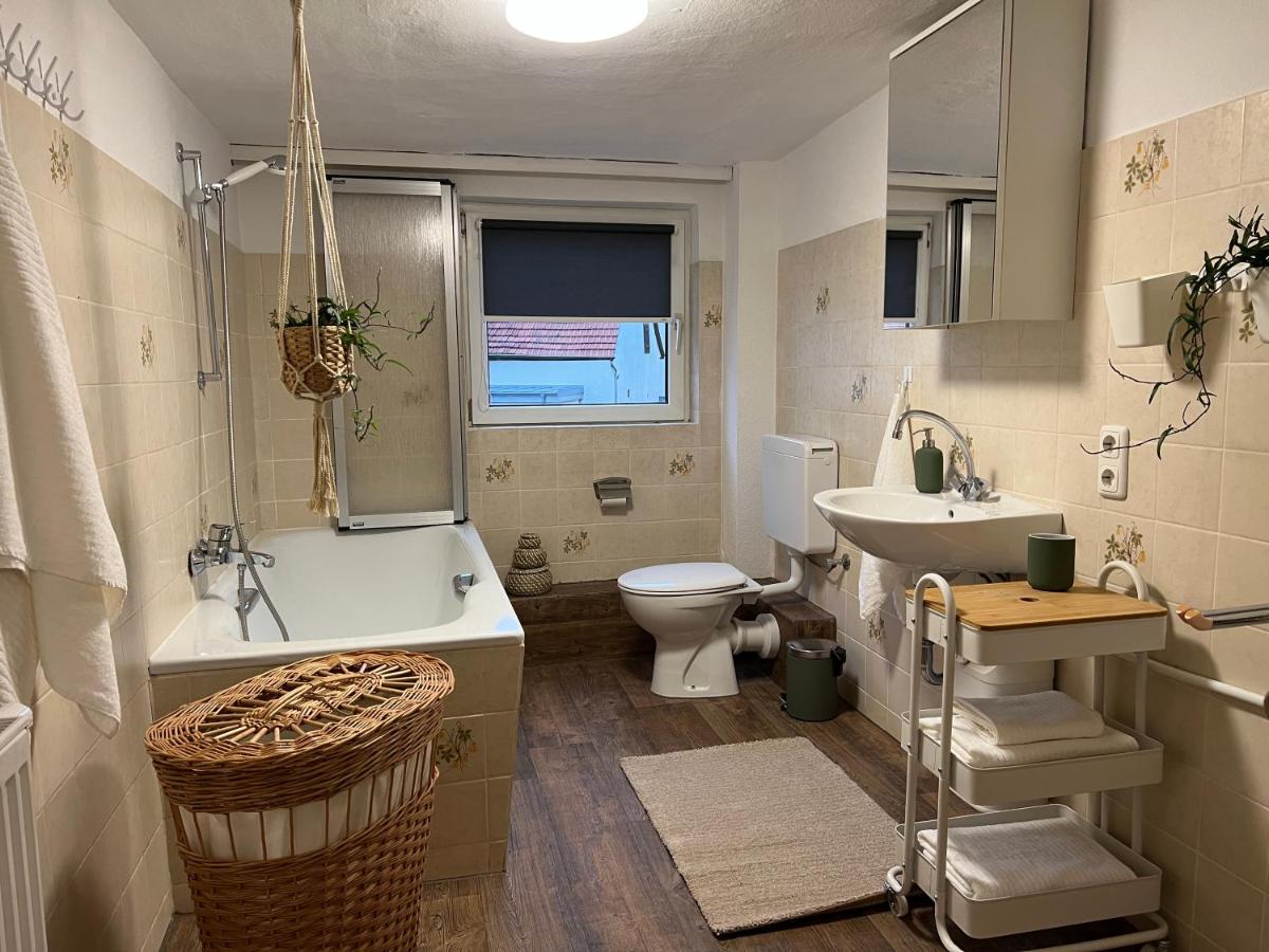 MODERNES HAUS FÜR 7 GÄSTE 90m2 TV NETFLIX WLAN - Housity