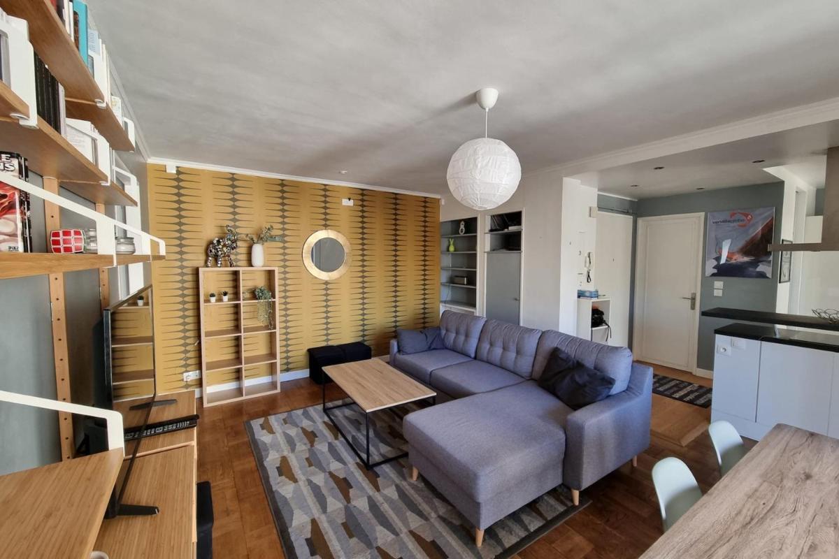 Nice And Spacious Apartment In Downtown - Housity