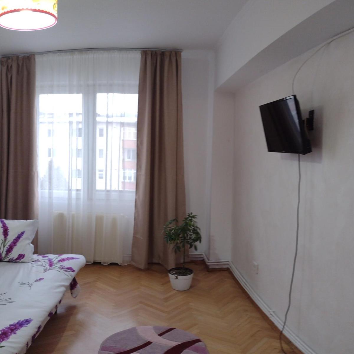 Sara Apartament - Housity