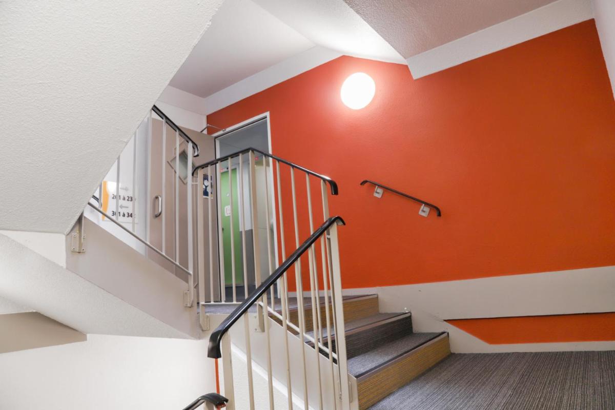 Premiere Classe Valence - Bourg Les Valence - Housity