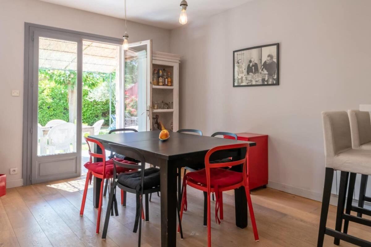 Suitetrails - Magnificent House With Garden And Pool