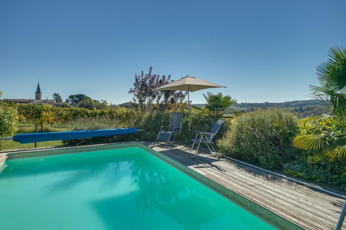 Idyllic retreat amid the vines with its own pool - Housity
