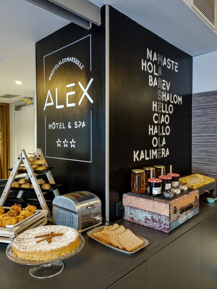 Nourriture dans l'hôtel ou à proximité