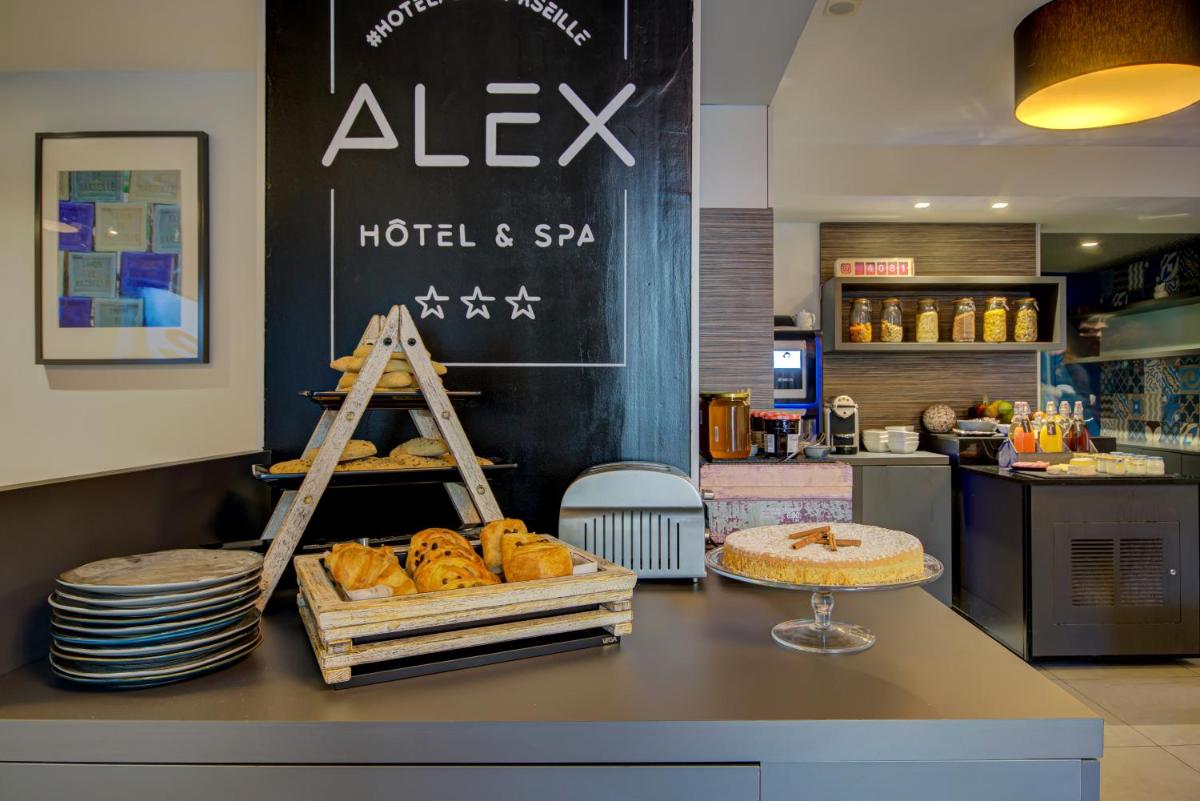Nourriture dans l'hôtel ou à proximité