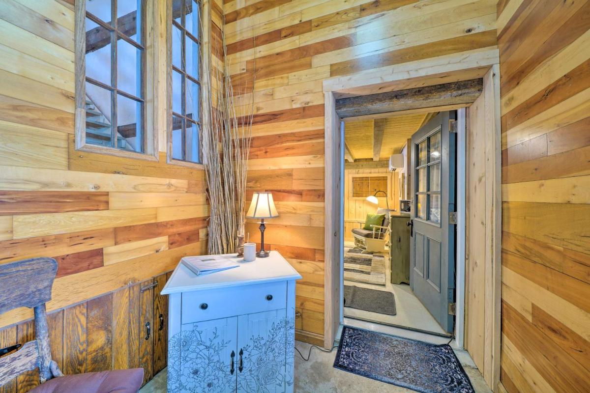 Country Escape with Fire Pit Near French Creek! - Housity