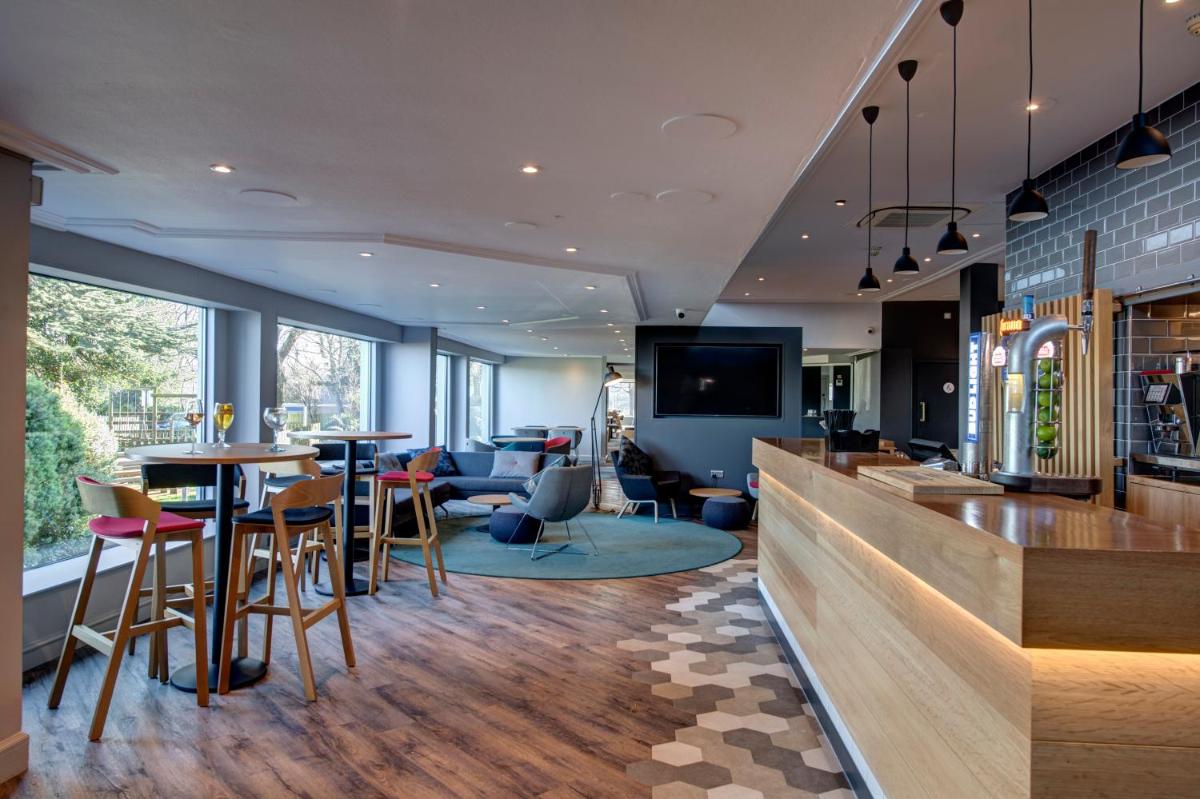 Holiday Inn Express Edinburgh City West, an IHG Hotel - Housity